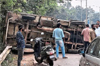 Mangaluru: Goods vehicle overturns near KPT junction; driver escapes with minor injuries